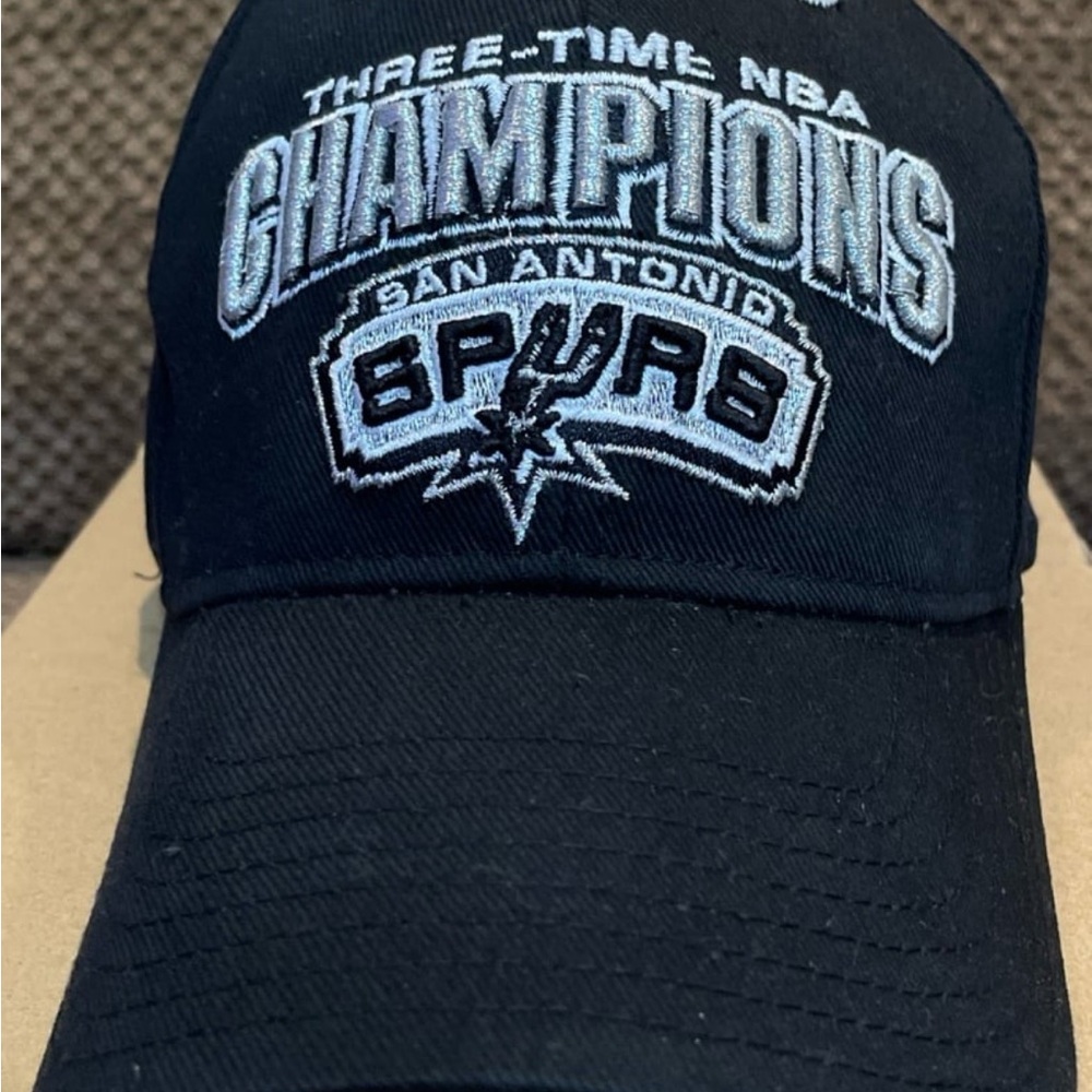 NBA Black San Antonio Spurs Champions Hat